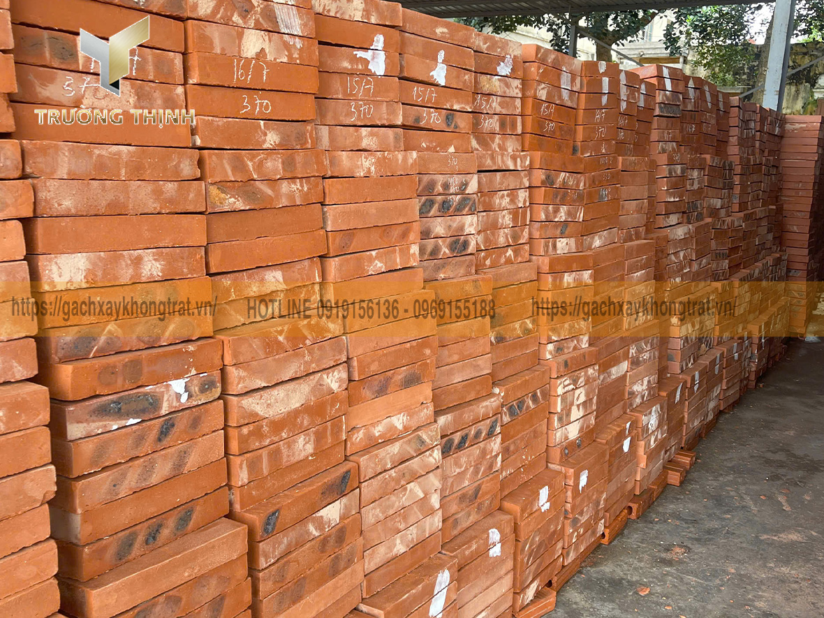 Trường Thịnh - Tổng đại lý phân phối gạch bát 300x300 Đông Anh lát nền nhà thờ, lát đình, lát chùa giá ưu đãi