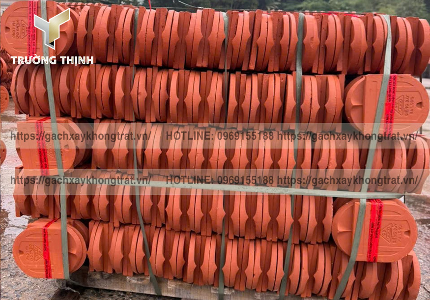 Ngói hài 150 Giếng Đáy Hạ Long được Trường Thịnh giao hàng tới chân công trình