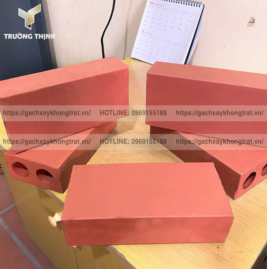 Gạch xây không trát 2 lỗ Giếng Đáy cho công trình công cộng: Ưu điểm, ứng dụng & Địa chỉ phân phối