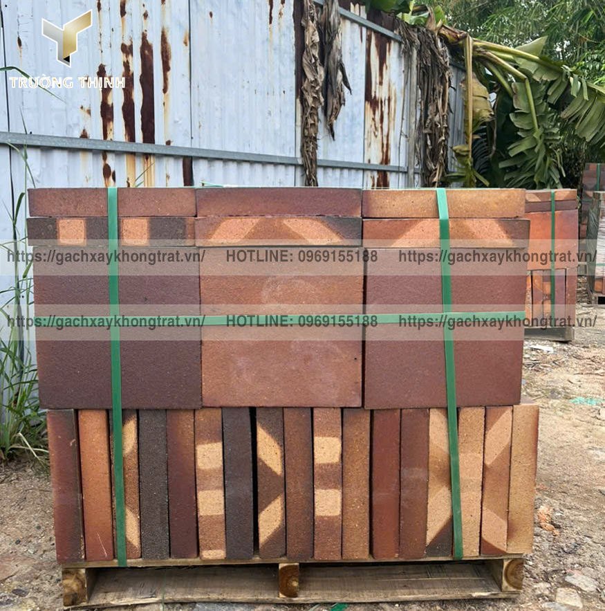 Gạch bát cổ 300x300x50 lát nền cho công trình tâm linh: Vẻ đẹp vĩnh cửu cùng thời gian