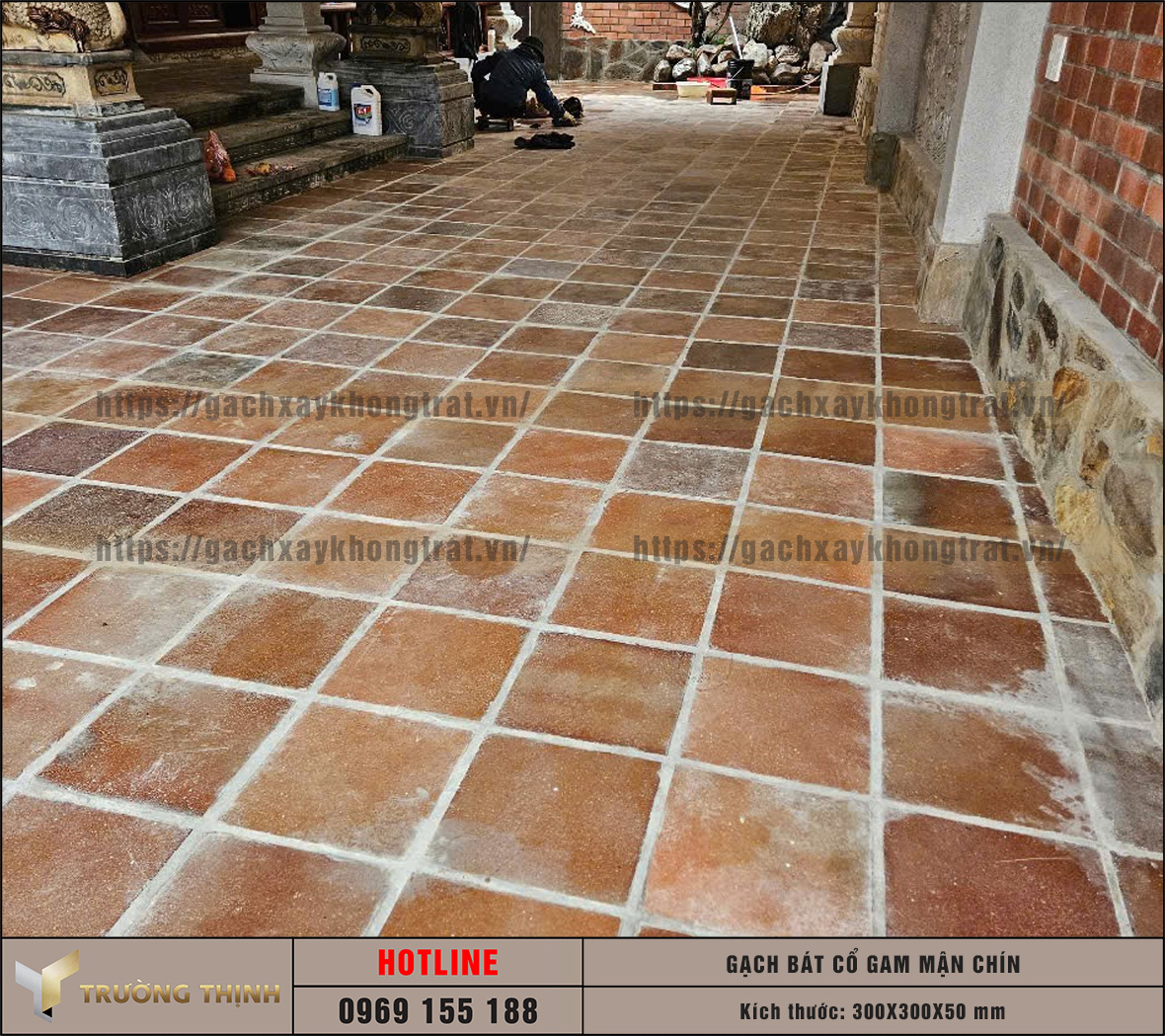 Báo giá gạch bát cổ gam màu mận chín 300x300x50: Sự lựa chọn số 1 cho các công trình tâm linh
