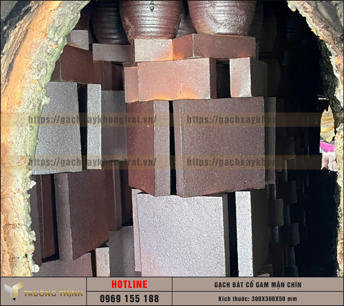 Báo giá gạch bát cổ gam màu mận chín 300x300x50: Sự lựa chọn số 1 cho các công trình tâm linh