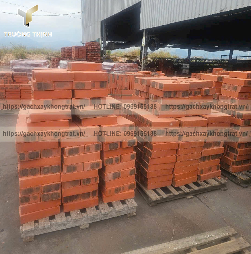 Gạch xây không trát kết hợp vật liệu hiện đại: Công thức cho không gian độc đáo - Gạch đặc không trát Thiện Chí