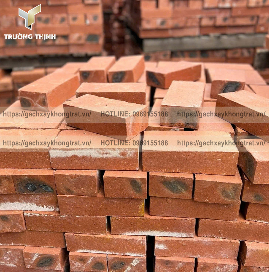 Gạch Xây Tường Không Trát Cho Công Trình Tâm Linh: Nét Đẹp Hoài Cổ & Trang Nghiêm