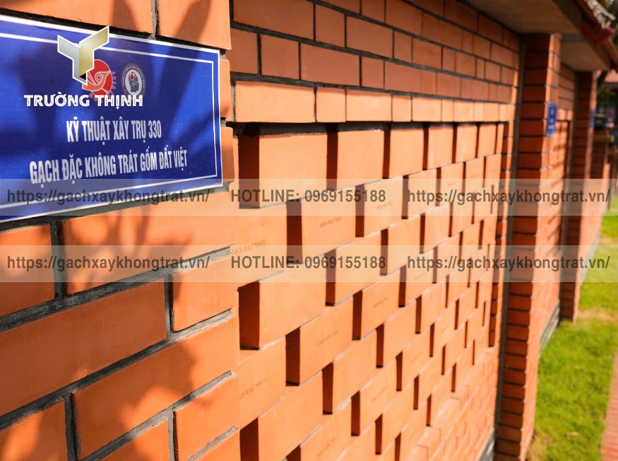 Khám phá thiết kế nhà phố hiện đại với gạch xây không trát Đất Việt: vẻ đẹp mộc mạc, bền vững, tiết kiệm chi phí