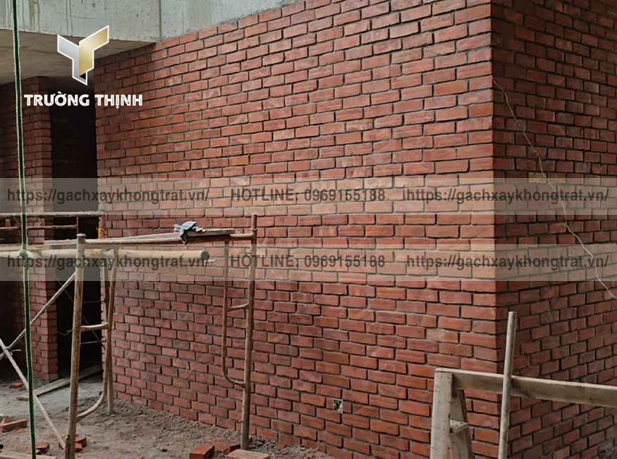 Tường gạch không trát: Lựa chọn đột phá cho quán cafe, nhà hàng