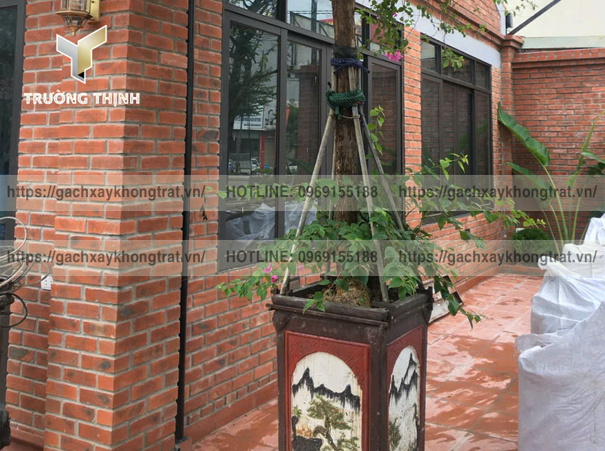   Ứng dụng gạch không trát Từ Sơn trong thi công tường rào và cổng vườn